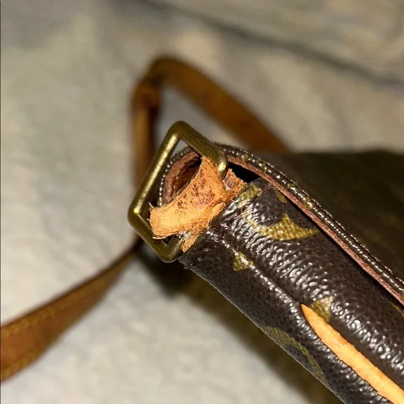 Louis Vuitton Musette Tango Crossbody – Project Piece (SP1929): - Picture 11 of 17